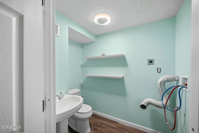 379 Birchdale Road, Perrysburg, OH 43551