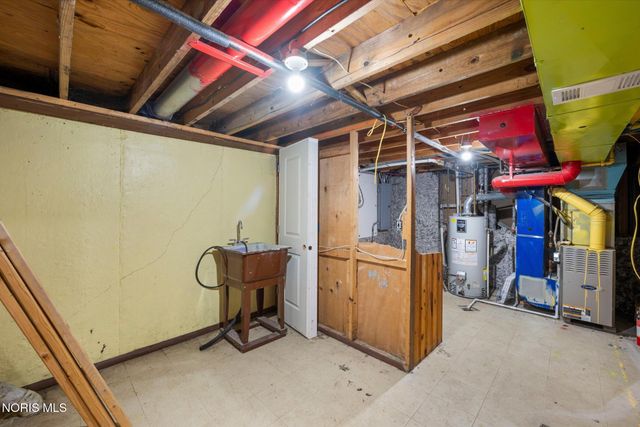 379 Birchdale Road, Perrysburg, OH 43551