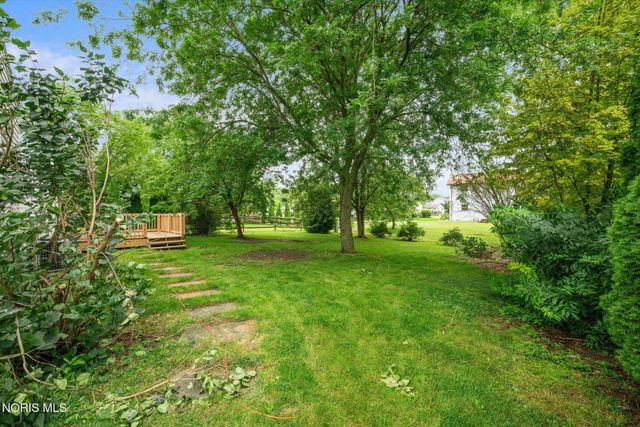 379 Birchdale Road, Perrysburg, OH 43551