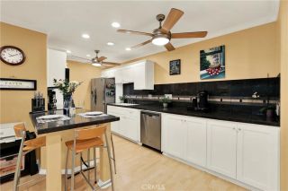 552 N Bellflower 303, Long Beach, CA 90814