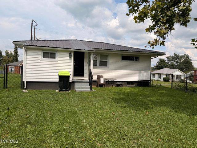 242 Aker Avenue, Chilhowie, VA 24319