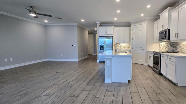 233 VINADIO BOULEVARD, Nokomis, FL 34275