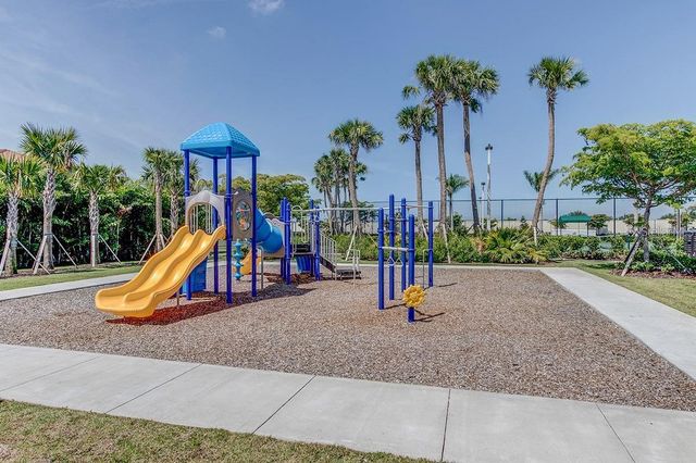 233 VINADIO BOULEVARD, Nokomis, FL 34275
