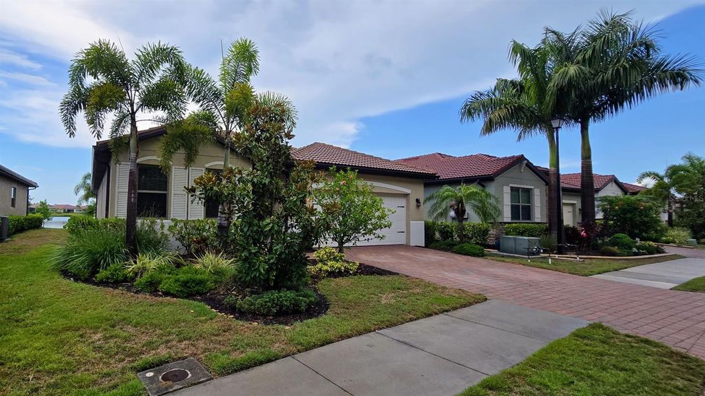 233 VINADIO BOULEVARD, Nokomis, FL 34275