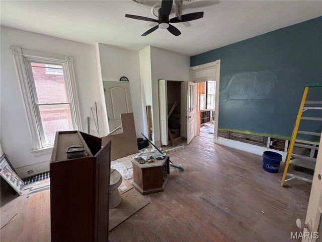 4806 Hammett Place, St Louis, MO 63113