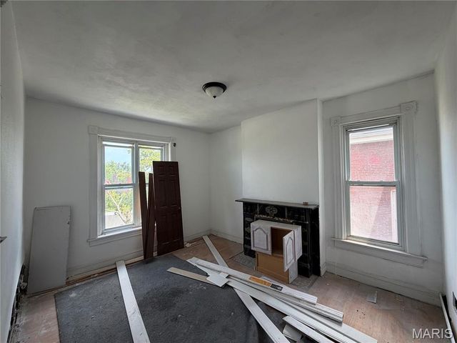 4806 Hammett Place, St Louis, MO 63113