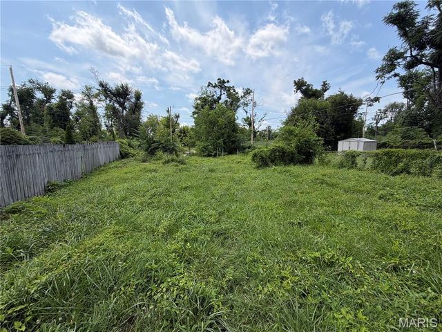 4806 Hammett Place, St Louis, MO 63113