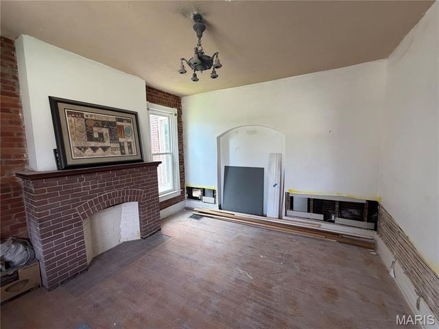 4806 Hammett Place, St Louis, MO 63113