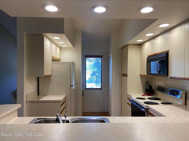 1039 Country Club Drive 425, Titusville, FL 32780