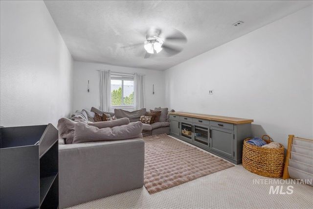 1384 E Palermo St, Meridian, ID 83642