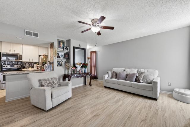 3919 Fairmont Parkway 171, Pasadena, TX 77504