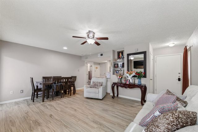 3919 Fairmont Parkway 171, Pasadena, TX 77504