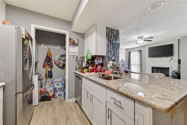 3919 Fairmont Parkway 171, Pasadena, TX 77504