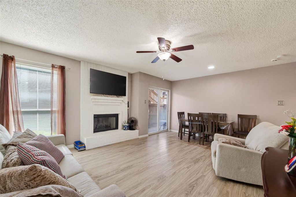 3919 Fairmont Parkway 171, Pasadena, TX 77504