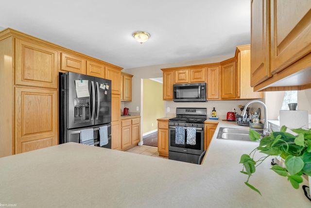 232 LIBERTY Avenue, Marysville, MI 48040