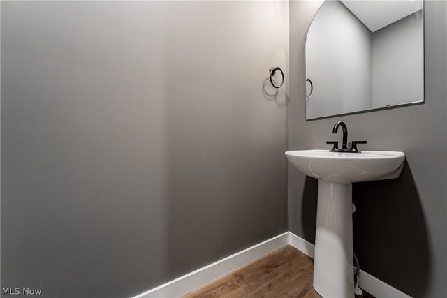 23425 Bryden Road, Shaker Heights, OH 44122