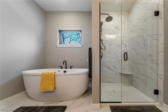 23425 Bryden Road, Shaker Heights, OH 44122