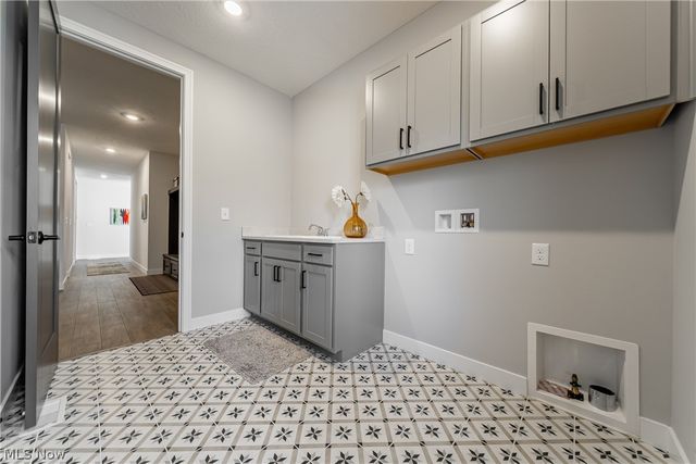 23425 Bryden Road, Shaker Heights, OH 44122