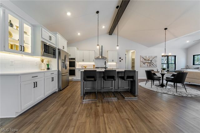 23425 Bryden Road, Shaker Heights, OH 44122