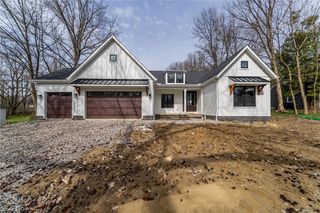 23425 Bryden Road, Shaker Heights, OH 44122