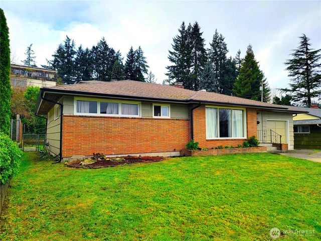 2449 Veldee Avenue, Bremerton, WA 98312