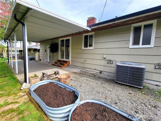 2449 Veldee Avenue, Bremerton, WA 98312