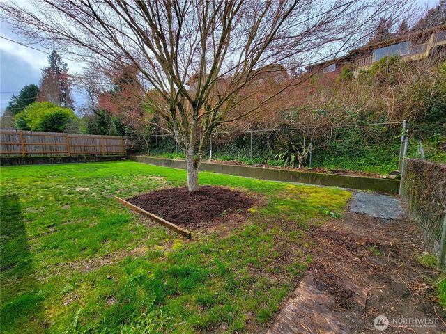 2449 Veldee Avenue, Bremerton, WA 98312