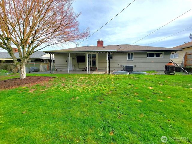 2449 Veldee Avenue, Bremerton, WA 98312