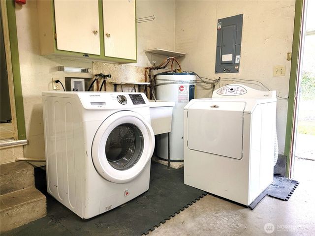 2449 Veldee Avenue, Bremerton, WA 98312