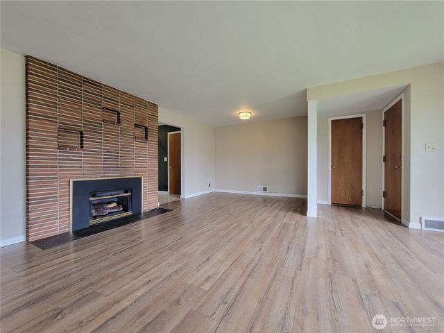 2449 Veldee Avenue, Bremerton, WA 98312