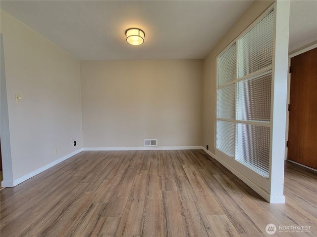 2449 Veldee Avenue, Bremerton, WA 98312