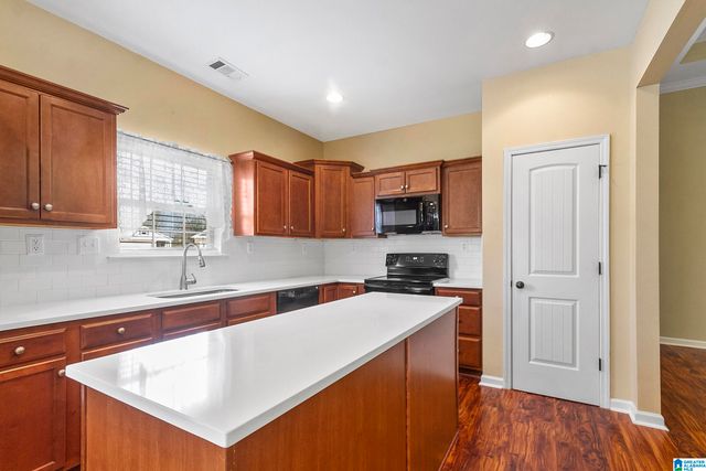 8200 OWEN PARK DRIVE, Mccalla, AL 35111
