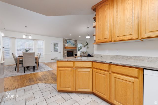 1901 E FRONTIER RD, Holladay, UT 84121