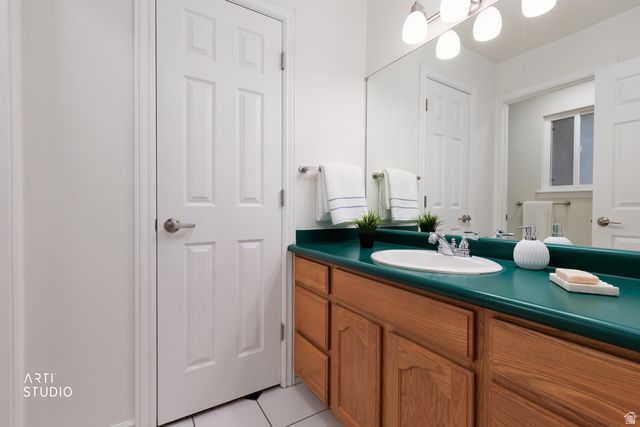 1901 E FRONTIER RD, Holladay, UT 84121