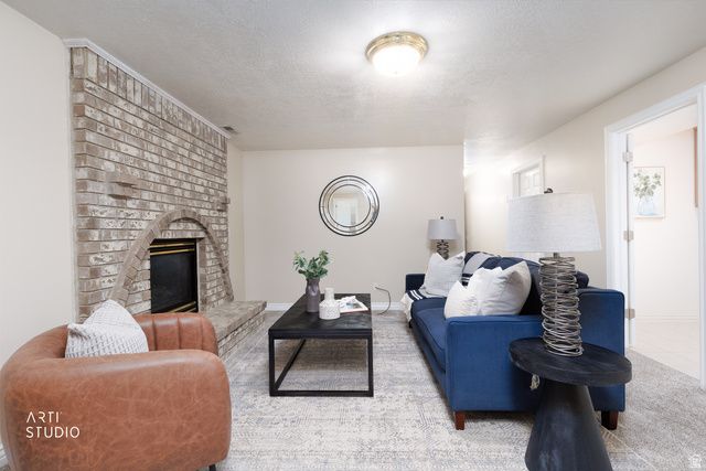 1901 E FRONTIER RD, Holladay, UT 84121