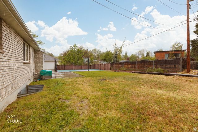 1901 E FRONTIER RD, Holladay, UT 84121