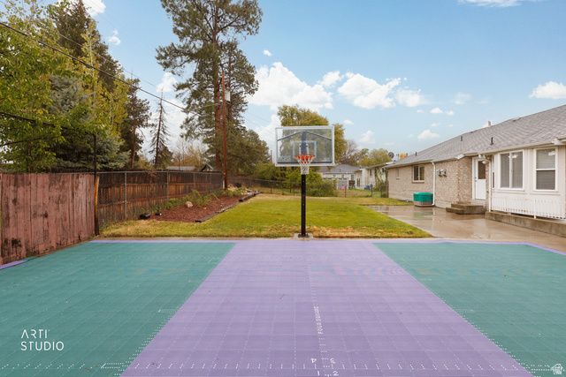 1901 E FRONTIER RD, Holladay, UT 84121