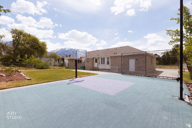 1901 E FRONTIER RD, Holladay, UT 84121
