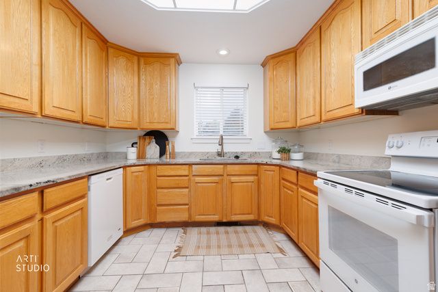 1901 E FRONTIER RD, Holladay, UT 84121