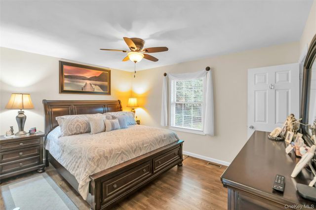 84 Juniper Avenue, Ronkonkoma, NY 11779
