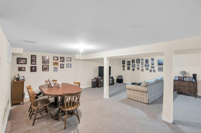 84 Juniper Avenue, Ronkonkoma, NY 11779