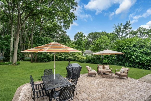 84 Juniper Avenue, Ronkonkoma, NY 11779