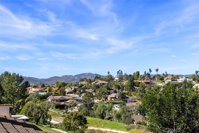 17818 Villamoura, Poway, CA 92064
