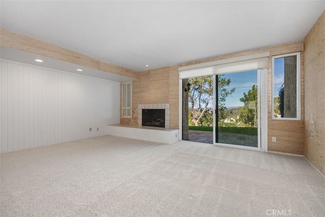 17818 Villamoura, Poway, CA 92064