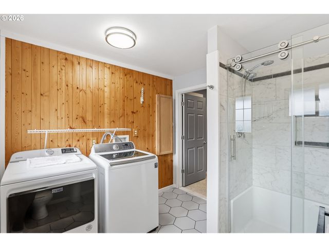 153 S 26TH Ave, Cornelius, OR 97113