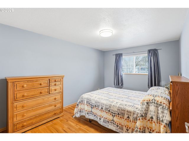 153 S 26TH Ave, Cornelius, OR 97113