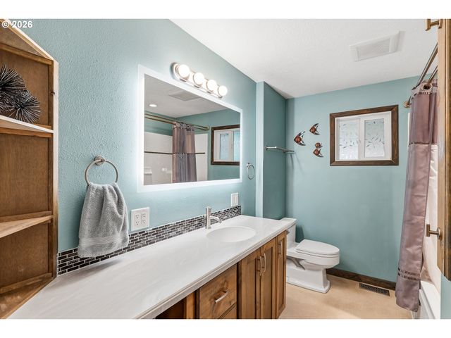 153 S 26TH Ave, Cornelius, OR 97113