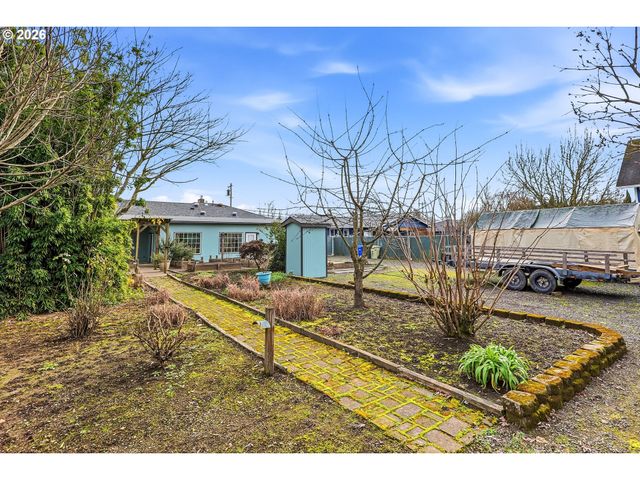 153 S 26TH Ave, Cornelius, OR 97113