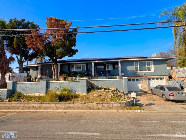 2708 College Ave, Bakersfield, CA 93306