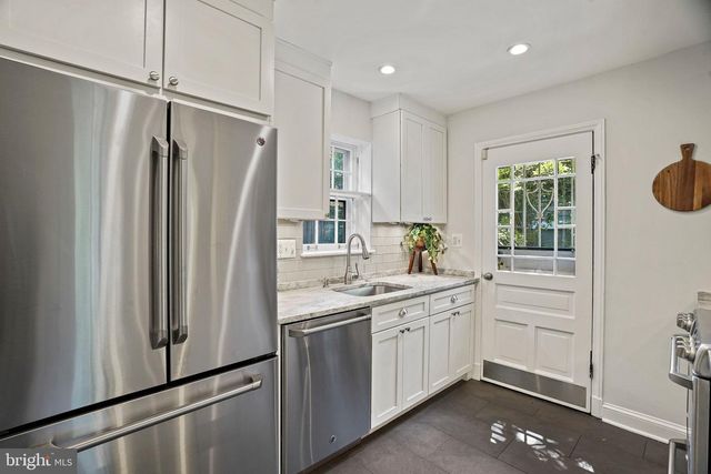 3414 THORNAPPLE ST, Chevy Chase, MD 20815